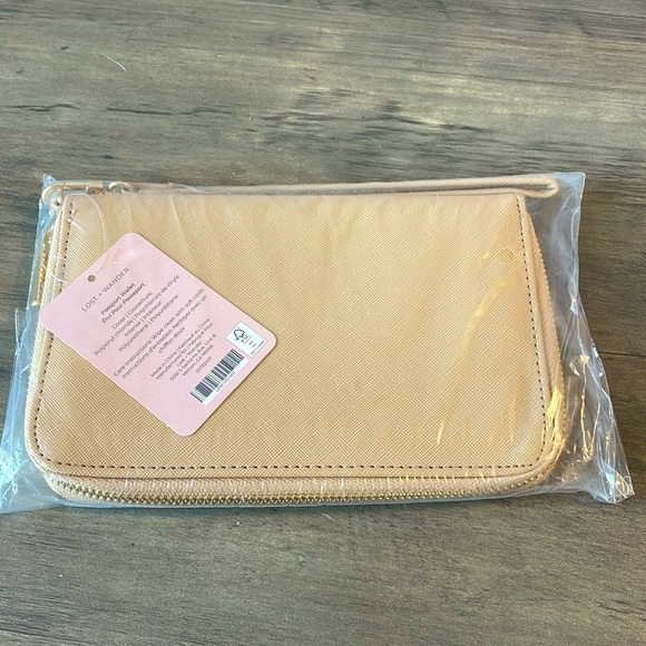 Lost + Wander Handbags - Lost + Wander, beige passport wallet, BRAND NEW